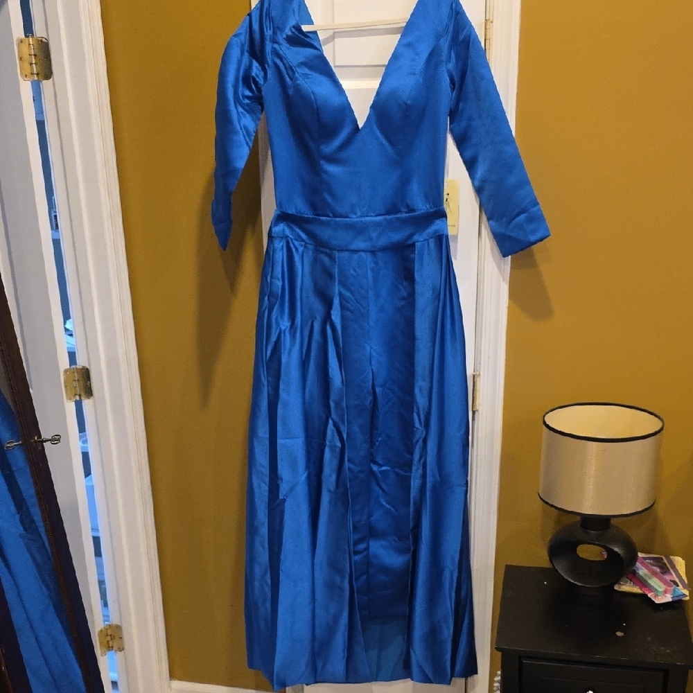 Elegant Blue Evening Gown